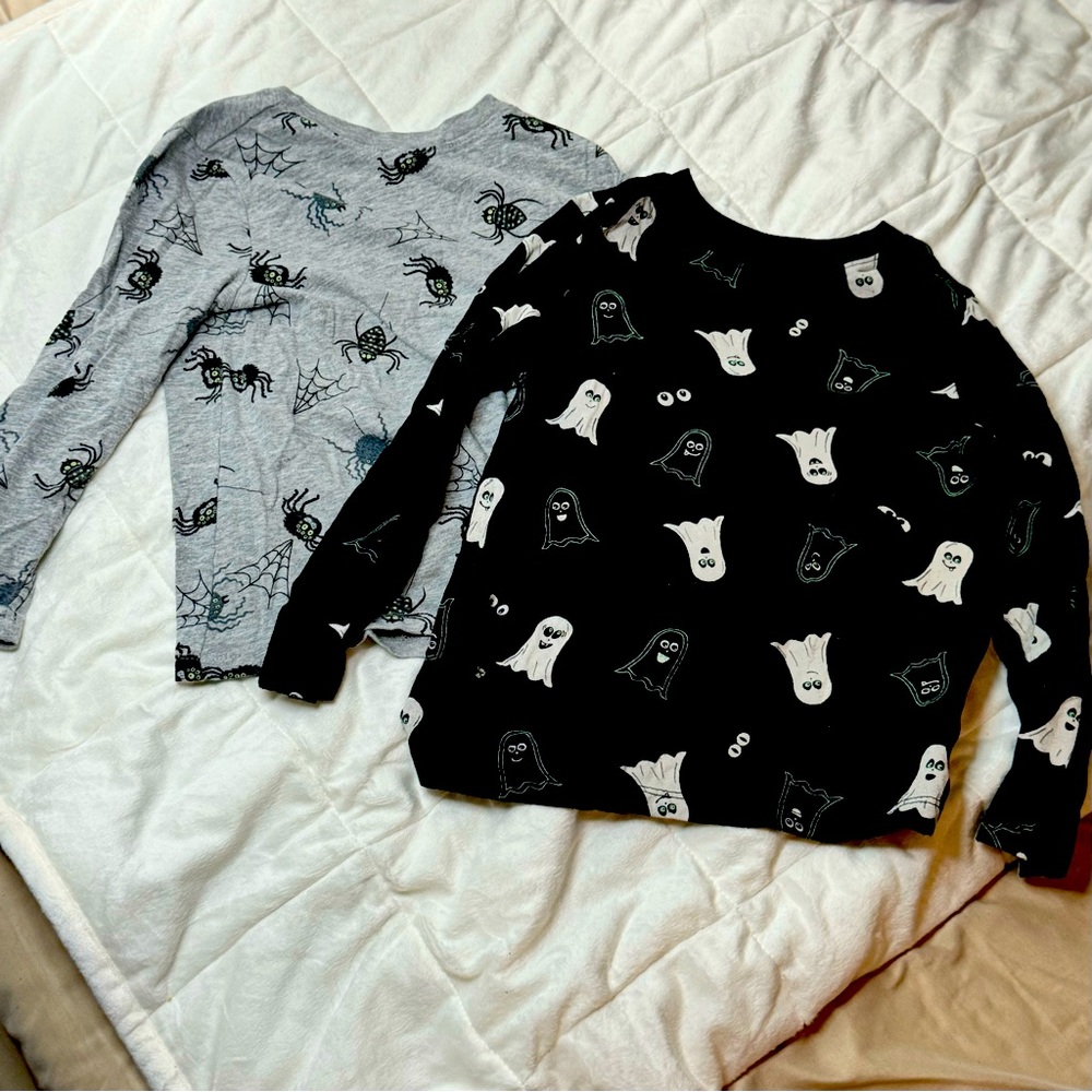 Old Navy halloween Tee’s size 5T